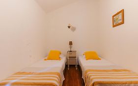 Apartamento 2 - Fundação de Veiros